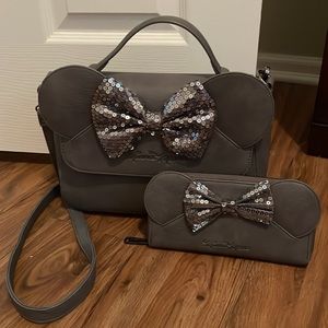 Minnie Mouse crossbody and matching Wallet!